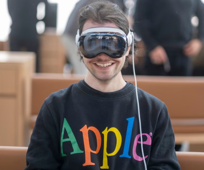 【ＡＶ】がっかりする人続出｡Apple Vision Proにアダルトコンテンツがない…