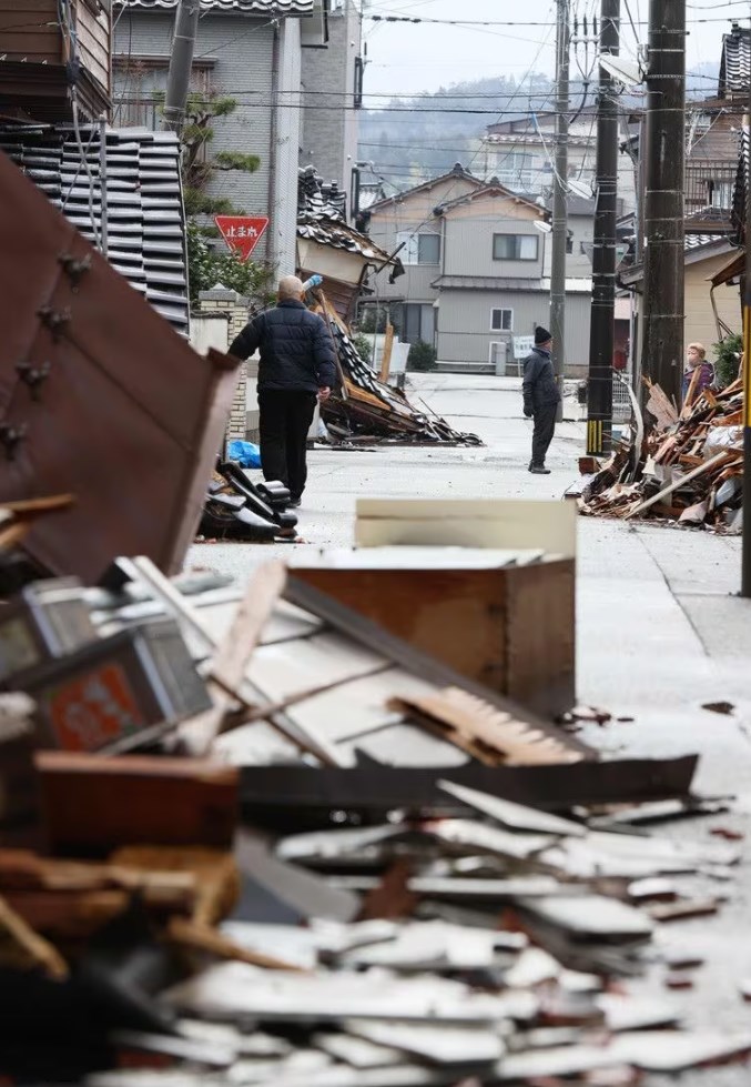 能登半島北部の４市町で計５９年分の災害ごみ　住民途方「いつ片付け終わるのか」