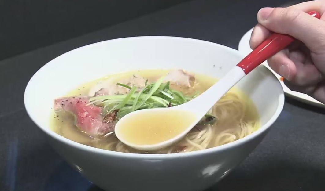 【ラーメン1杯5500円も…】大絶賛！「見合ったおいしさある」“高価格ラーメン”が人気の理由　価格は二極化へ…