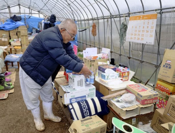 自主避難所へ物資配送打ち切り　「一方的なやり方だ」憤り