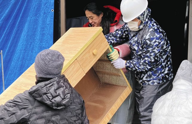 「故郷を失うつらさ分かるから」在日ミャンマー人とクルド人が能登で支援活動