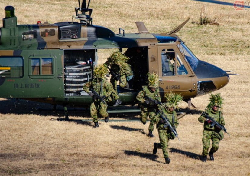 【自衛隊は軍隊ではありません】自衛隊なぜ「歩兵」を「普通」と呼ぶ？ “軍隊じゃない” 独特の言い換え 実にアッパレな呼称と言えるワケ