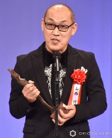 【読売演劇大賞】山西惇、最優秀男優賞で男泣き 妻と4人の子ども、亡き両親に感謝「この姿、この声で産んでくれてありがとう」