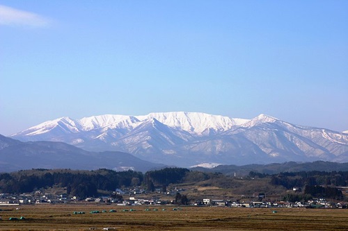 山形の蔵王山で女性2人が動けず、病院に搬送　計7人で冬山登山か