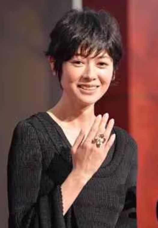 【芸能】真木よう子、ハリウッドザコシショウの『誇張ものまね』に苦言  「人の不幸は蜜の味ってゆう人達なんだろうなぁ、なんか可哀想」