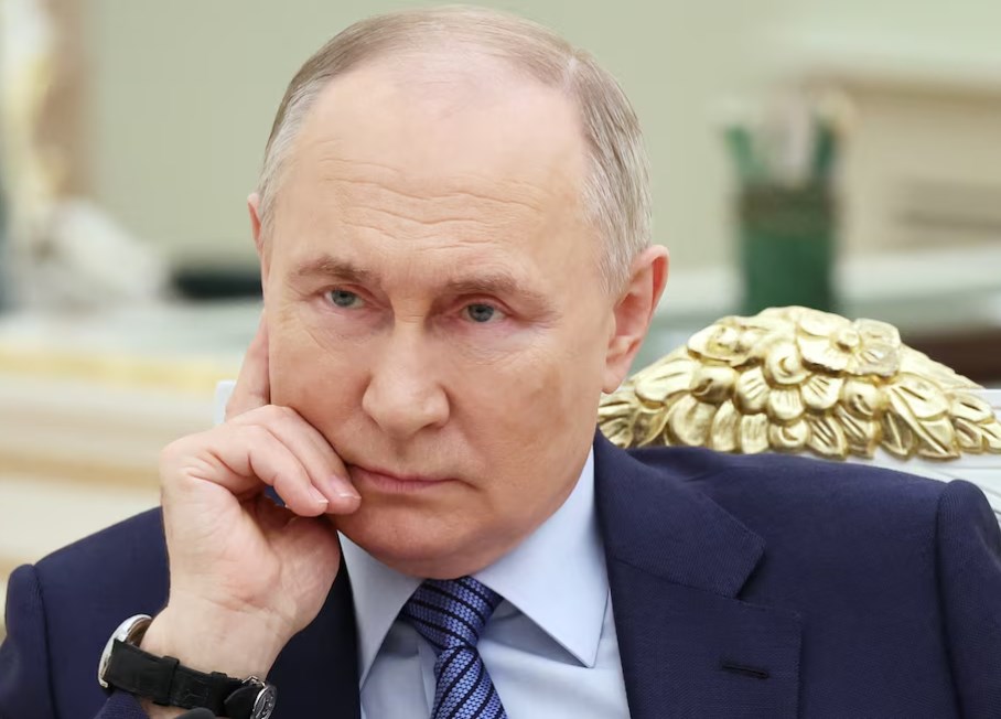 「プーチンは人○し」　投票用紙に落書き、拘束　ロシア大統領選